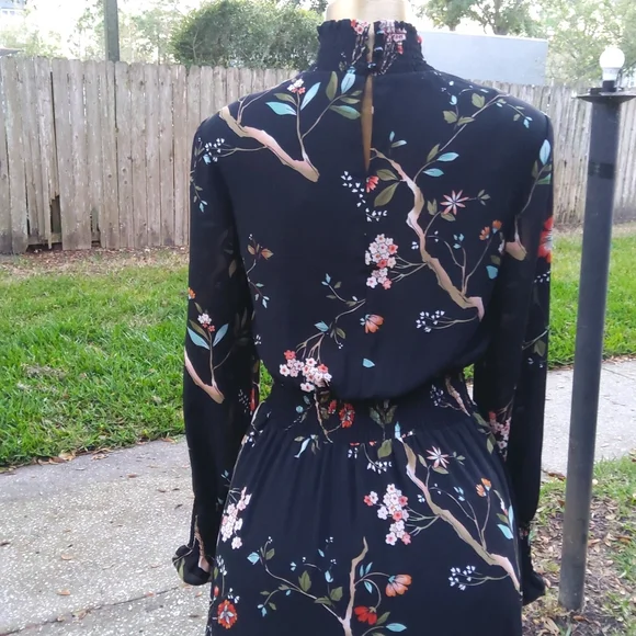 Nanette Lepore floral print dress SIZE 4 - Picture 5 of 6